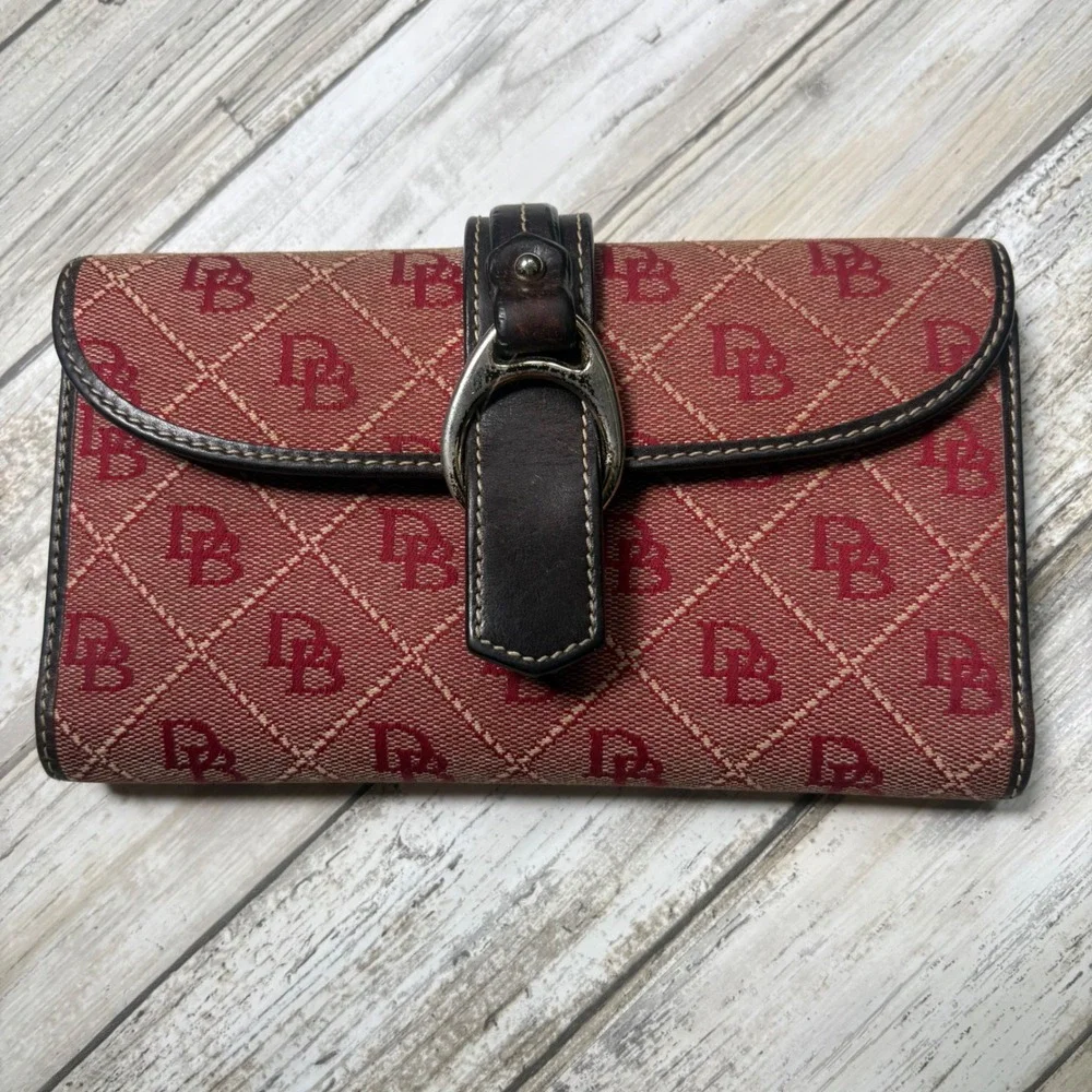 Dooney & Bourke Trifold Wallet OS Red Monogram Canvas Leather 7.5